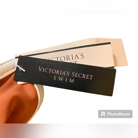 Victoria’s Secret Fabulous push up bikini top - Picture 5 of 6